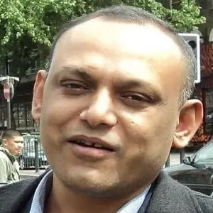 এ কে এম কামরুজ্জামান