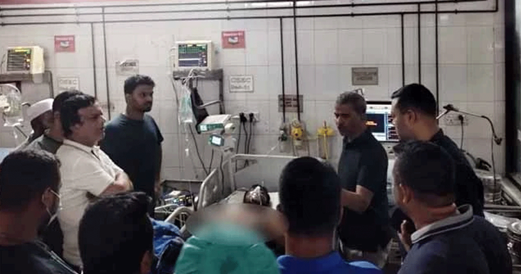 নুরকে দেখতে হাসপাতালে গিয়ে অবরুদ্ধ হন আইন উপদেষ্টা ড. আসিফ নজরুল। ছবি: সংগৃহীত