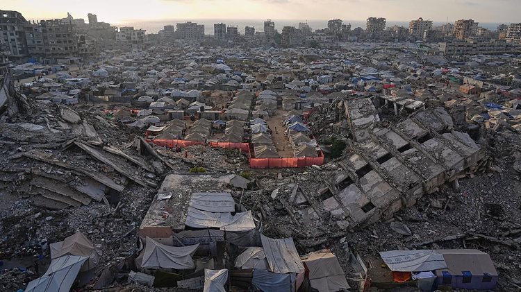 গাজায় দেড় বছরের বেশি সময় ধরে বর্বর হামলা চালিয়ে যাচ্ছে ইসরায়েল। ছবি: এক্স থেকে নেওয়া