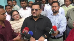 খাতায় হাজিরা থাকলেও কর্মকর্তারা অনুপস্থিত, প্রতিমন্ত্রীর ক্ষোভ