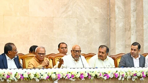 রাজধানীর তেজগাঁওয়ে প্রধানমন্ত্রীর কার্যালয়ে এক সংবাদ সম্মেলন। ছবি: সংগৃহীত