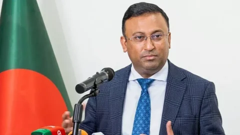 পররাষ্ট্র প্রতিমন্ত্রী হুমায়ুন কবির। সংগৃহীত ছবি
