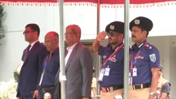 রাষ্ট্রপতিকে বরণে ঠাকুরগাঁওয়ে জনতার ভিড়