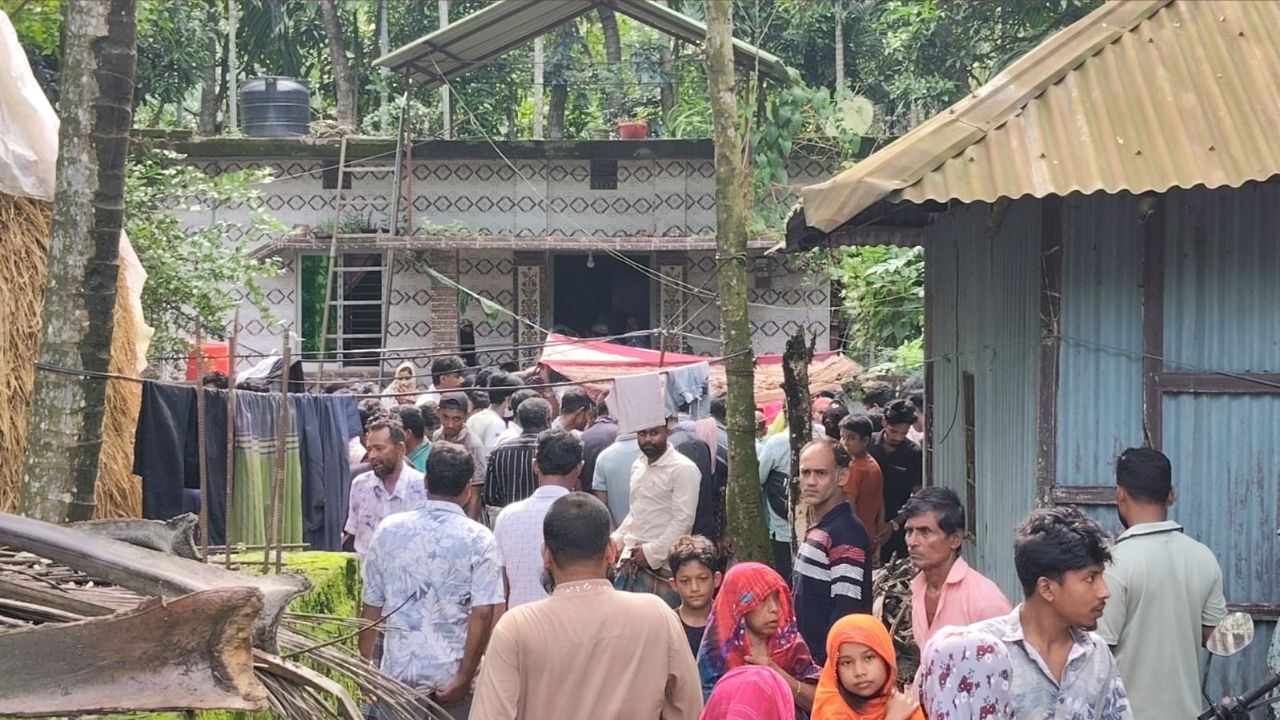 লক্ষ্মীপুরে পুকুরে ডুবে নাতি-নাতনিসহ বৃদ্ধের মৃত্যু