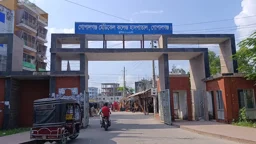 গোপালগঞ্জে হামলার শিকার শিবিরের ৩ নেতা, মোটরসাইকেলে আগুন