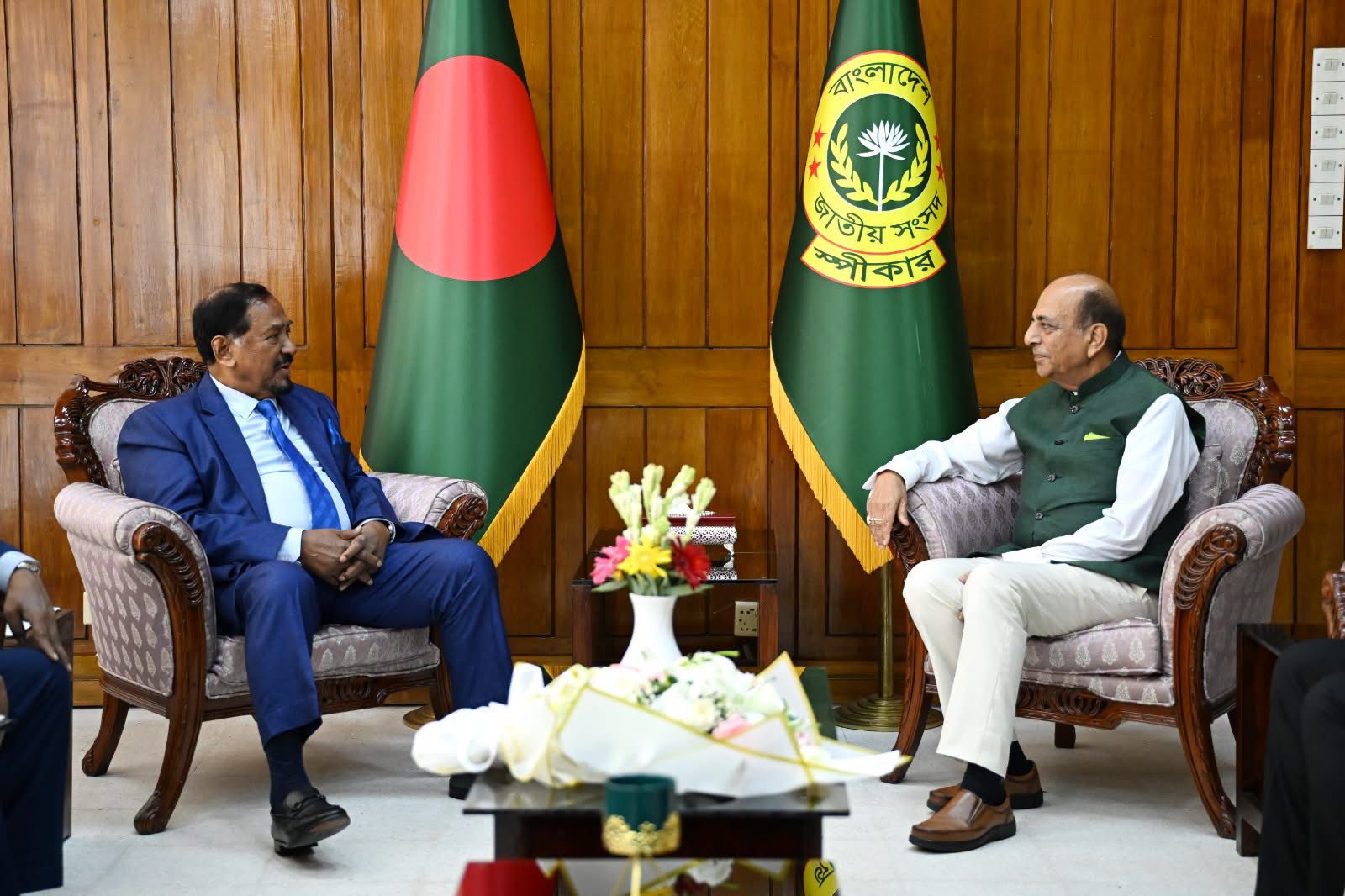বাংলাদেশ-ভারতের সম্পর্ক হওয়া উচিত জনগণকেন্দ্রিক: দীনেশ ত্রিবেদীকে স্পিকার