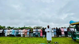 কুবিতে অপ্রতিমের প্রথম জানাজা, মানুষের ঢল