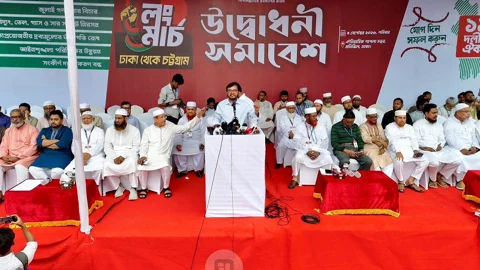 ১১-দলীয় ঐক্যের সমাবেশে এবি পার্টির চেয়ারম্যান মজিবুর রহমান মঞ্জু। ছবি: সংগৃহীত