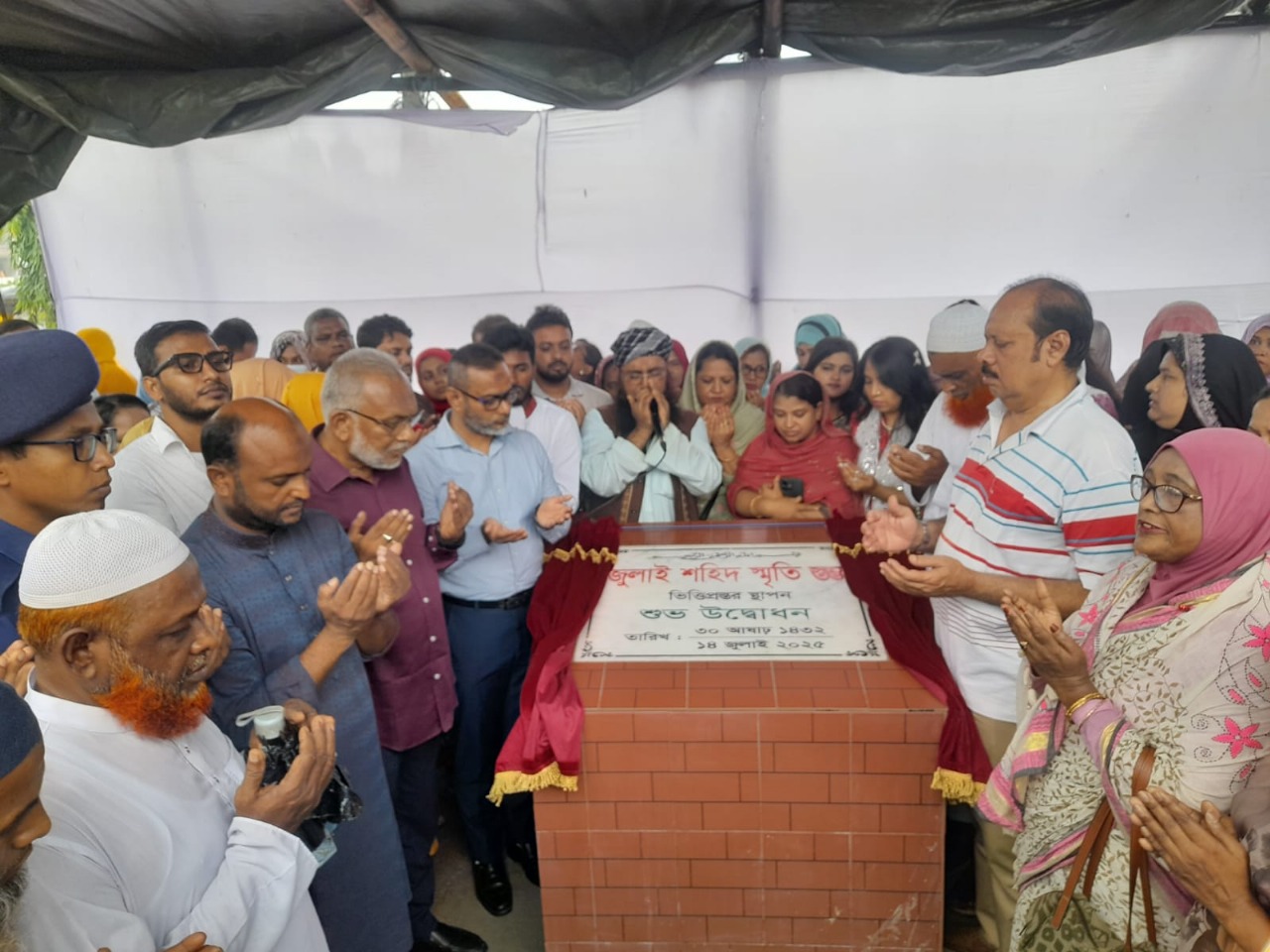 নাহিদ ইসলামকে তুলে নেয় র‍্যাব, দিনভর মৃত্যুর মিছিল