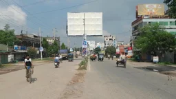 মারধরের প্রতিবাদে চুয়াডাঙ্গা থেকে ৫ রুটে বন্ধ বাস, ভোগান্তি