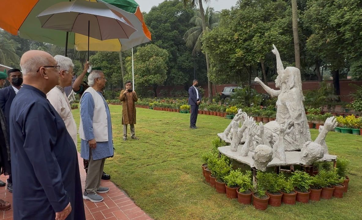 ‘জুলাই স্মৃতি জাদুঘরের’ অগ্রগতি পরিদর্শন করলেন প্রধান উপদেষ্টা