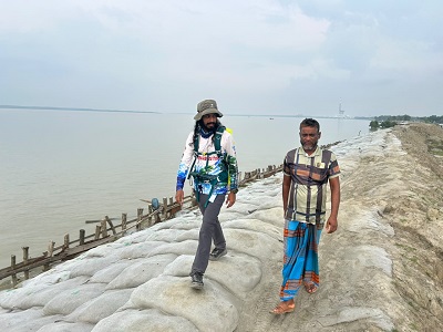 উপকূলে টনির ৭৫০ কিলোমিটার পদযাত্রা। ছবি: সংগৃহীত