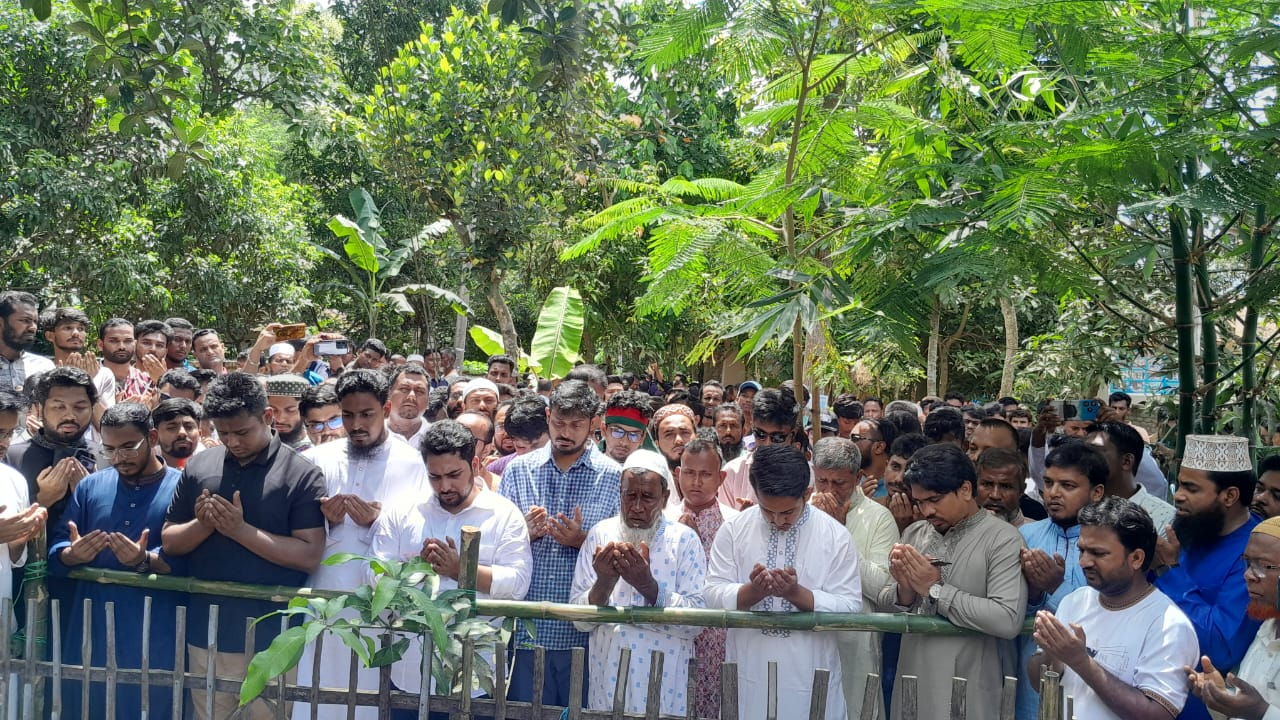 খুলনায় চাঁদাবাজদের বিরুদ্ধে দাঁড়ালেন এনসিপি নেতারা