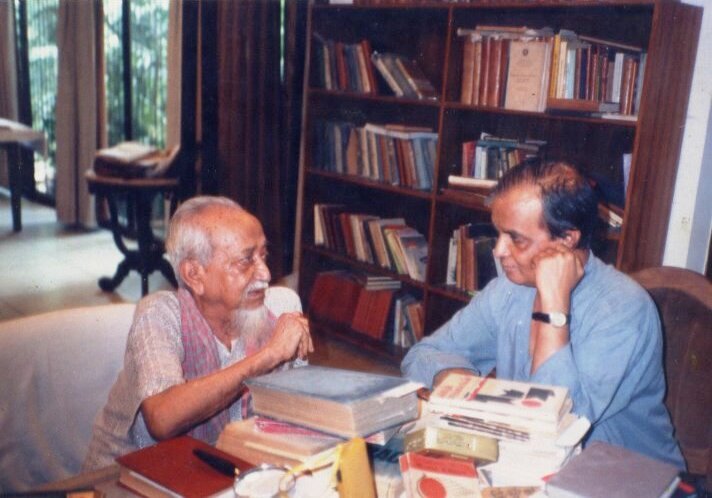 গুরু-শিষ্য। আব্দুর রাজ্জাক ও আহমদ ছফা। ছবি: ফেসবুক থেকে নেওয়া
