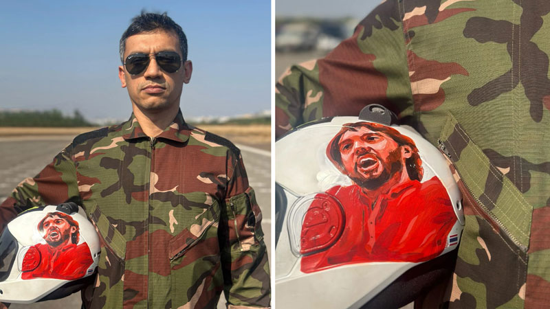 হাদির ছবি সংবলিত হেলমেট পরে বিজয় দিবসে প্যারাট্রুপে অংশ নিচ্ছেন বিডা চেয়ারম্যান