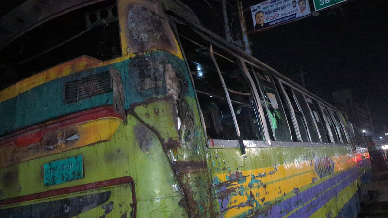 ধামরাইয়ে ক্ষতিগ্রস্ত বাস