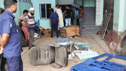 চুয়াডাঙ্গায় ব্যবসায়ীর অফিসে লুটপাট, যুবদল ও ছাত্রদল নেতা কারাগারে