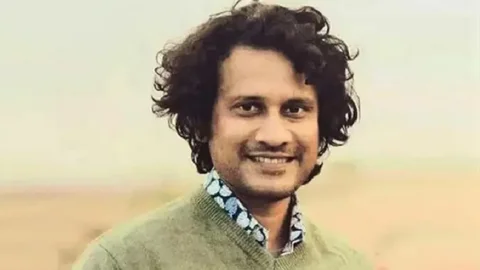 সাংবাদিক ও লেখক ফারুক ওয়াসিফ। ছবি: সংগৃহীত