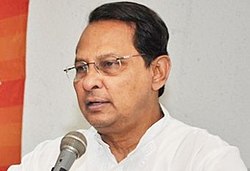 জাসদের তৎকালীন নেতা হাসানুল হক ইনু। ছবি: ইউকিপিডিয়া