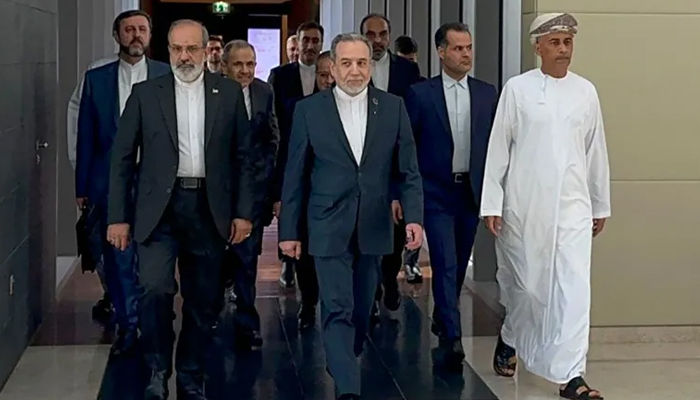 আলোচনা ‘ইতিবাচক’, তবে মার্কিন হামলার শঙ্কা রয়েই গেছে