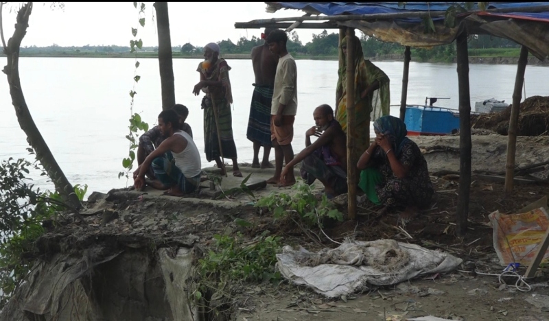 জামালপুরে ব্রহ্মপুত্র নদের দুই পাড়ে ভয়াবহ ভাঙন চলছে। স্ট্রিম ছবি