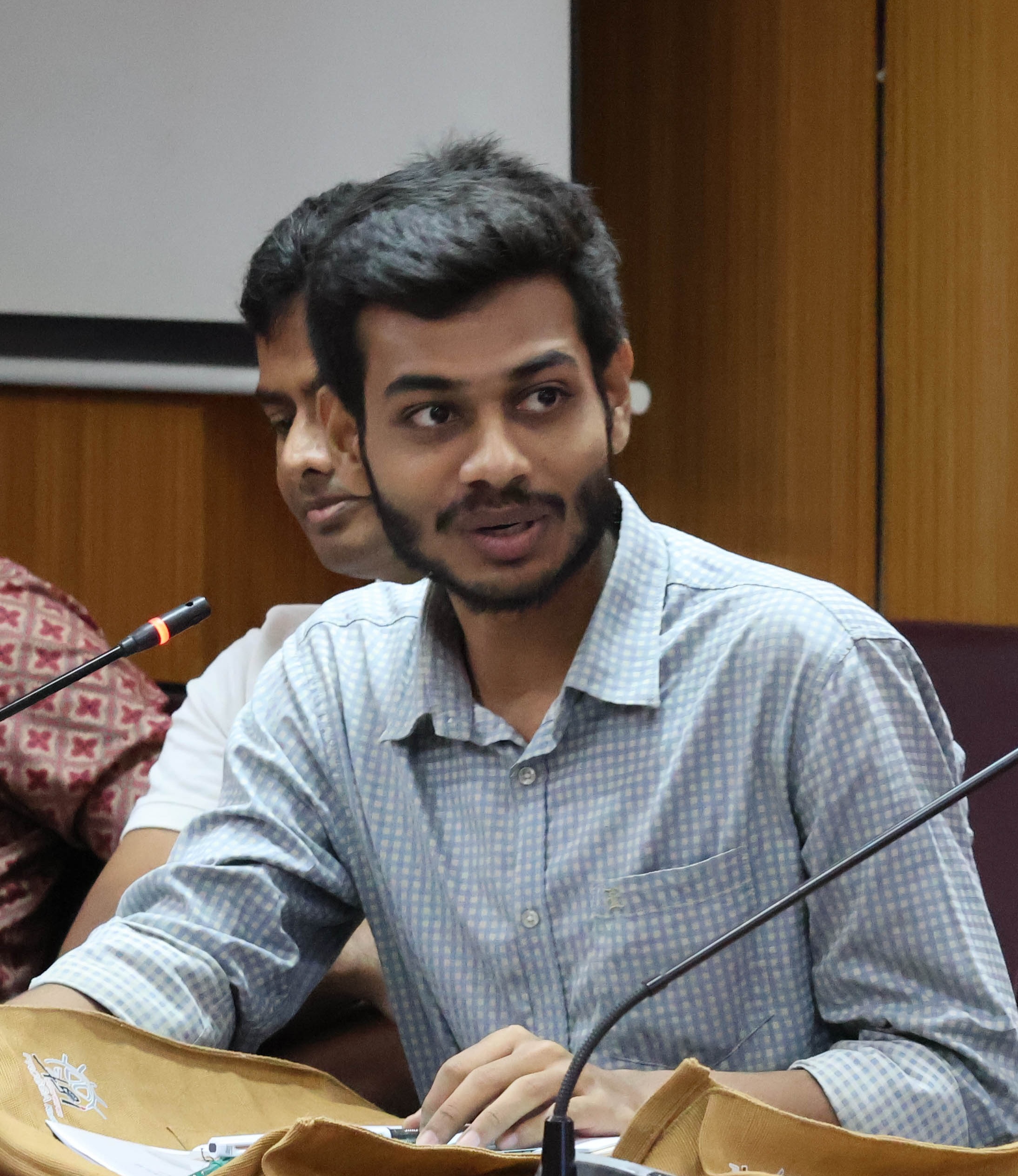 ফারুক হোসাইন
