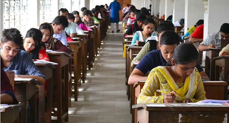 মেডিকেলে ভর্তি পরীক্ষা শুক্রবার, আসনে ৯ প্রতিযোগী