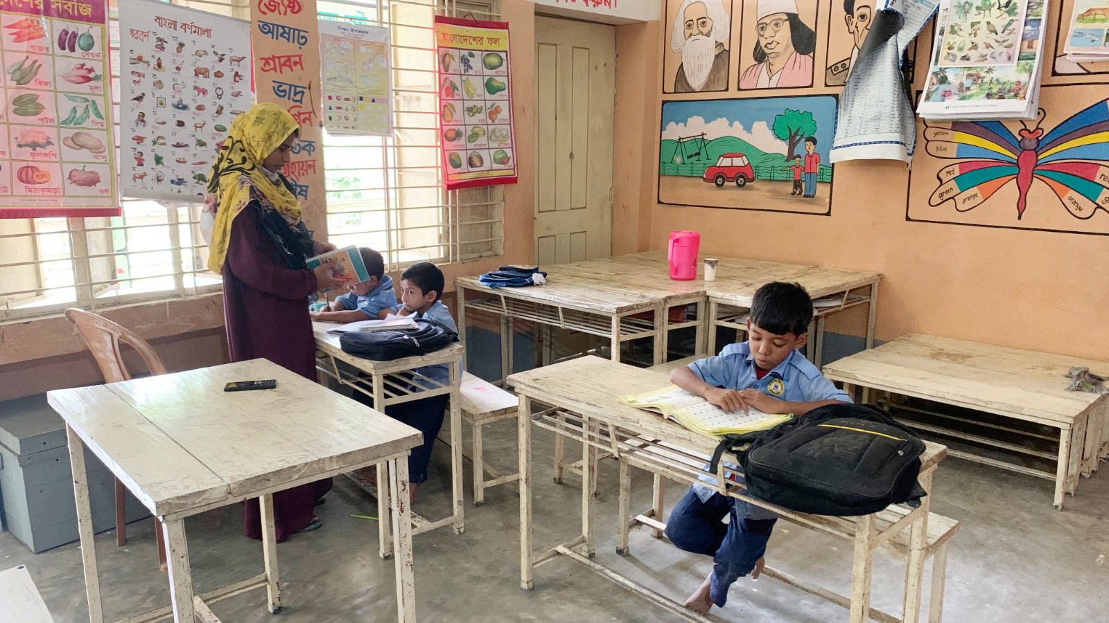 নবীনগর সরকারি প্রাথমিক বিদ্যালয়ের শ্রেণিকক্ষ। স্ট্রিম ছবি