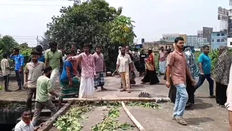 নারায়ণগঞ্জের সোনারগাঁও উপজেলার কাঁচপুর এলাকায় একটি ডোবা থেকে ব্যবসায়ীর মরদেহ উদ্ধার করা হয়।  স্ট্রিম ছবি