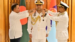 অ্যাডমিরাল হলেন নৌবাহিনী প্রধান খোন্দকার মিসবাহ