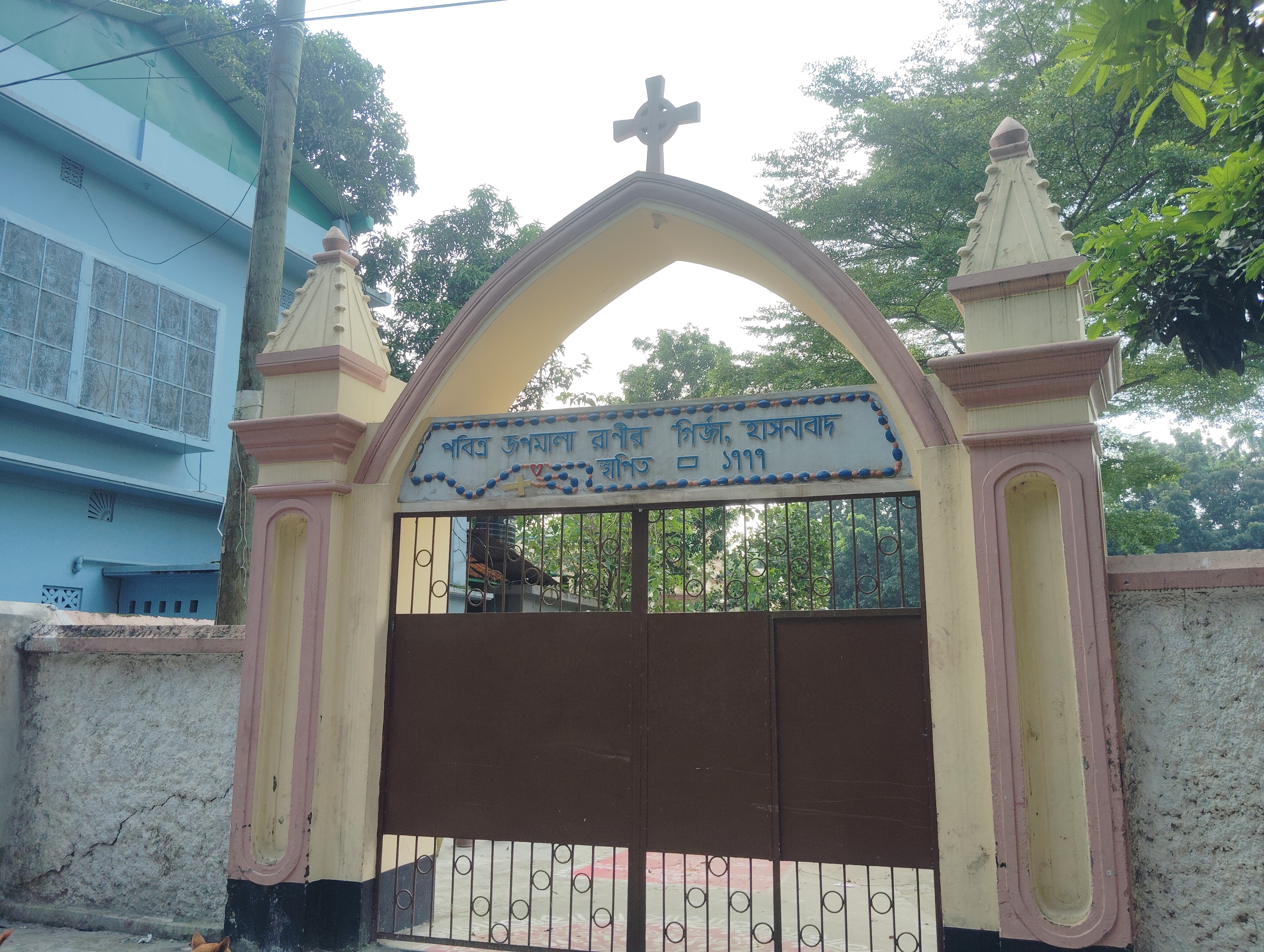 নবাবগঞ্জের হাসনাবাদে ১৭৭৭ সালে তৈরি পবিত্র জপমালা রাণীর গির্জা। স্ট্রিম ছবি
