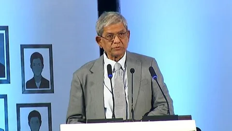 আন্তর্জাতিক গুম প্রতিরোধ দিবস উপলক্ষে রোববার রাজধানীর বাংলাদেশ-চীন মৈত্রী সম্মেলন কেন্দ্রে আলোচনা সভায় বক্তব্য দেন রাষ্ট্রপতি মির্জা ফখরুল ইসলাম আলমগীর। ছবি: সংগৃহীত
