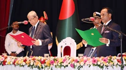 বঙ্গভবনে দাপ্তরিক কার্যক্রম শুরু করেছেন রাষ্ট্রপতি