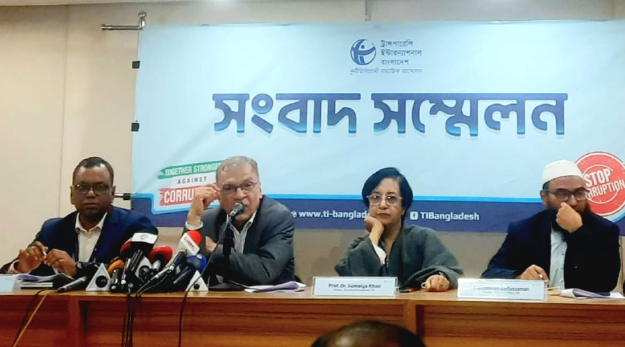 গণমাধ্যম অধ্যাদেশ সরকারের ‘বিদায়ী পরিহাস’: টিআইবি