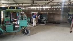 ধামরাইয়ে নৈশপ্রহরীকে জিম্মি করে অটোরিকশাসহ মালামাল লুট