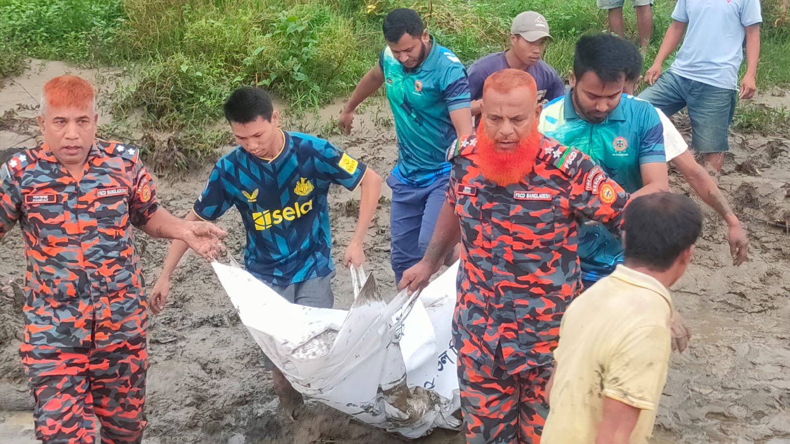 খাগড়াছড়িতে বৈরী আবহাওয়া, থামছে না বৃষ্টি