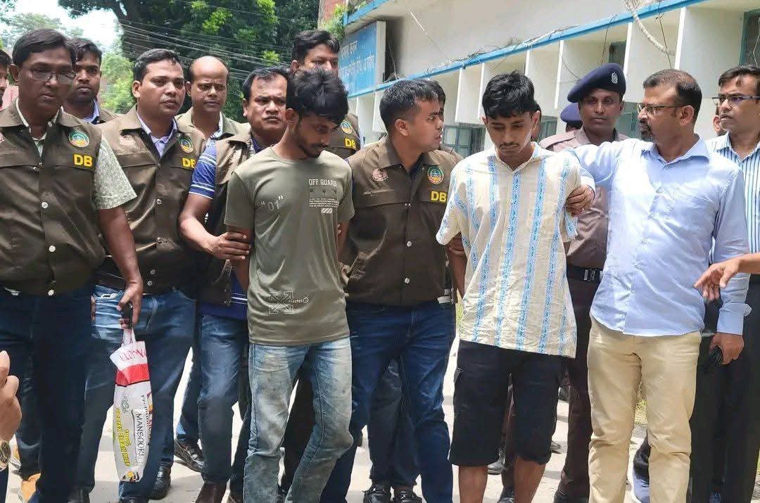 রংপুরে শিক্ষক পরিবারকে হত্যার ঘটনায় গ্রেপ্তার দুজন। স্ট্রিম ছবি