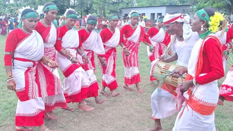 কারাম উৎসব। স্ট্রিম ছবি