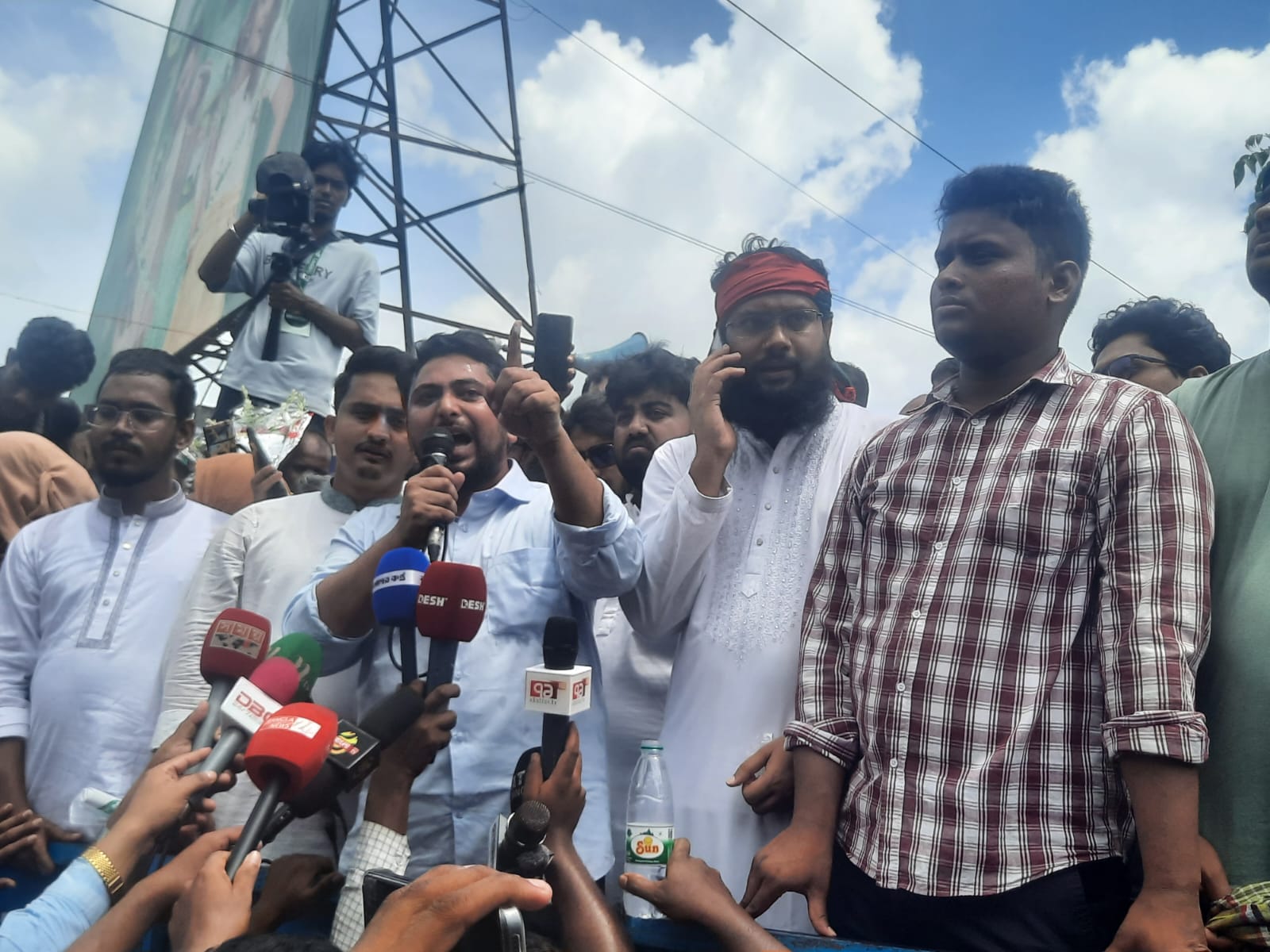 ফ্যাসিস্ট সরকারের পতন হলেও সেই ব্যবস্থা রয়ে গেছে: নাহিদ ইসলাম