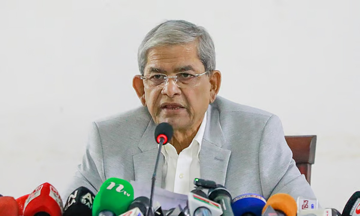 বিদেশ থেকে লোক ভাড়া করে এনে দেশ চালানো যায় না: মির্জা ফখরুল