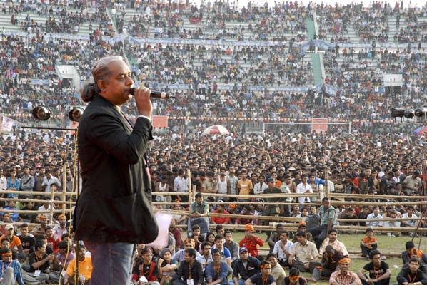কনসার্টে হাসান আবিদুর রেজা জুয়েল। ছবি: সংগৃহীত