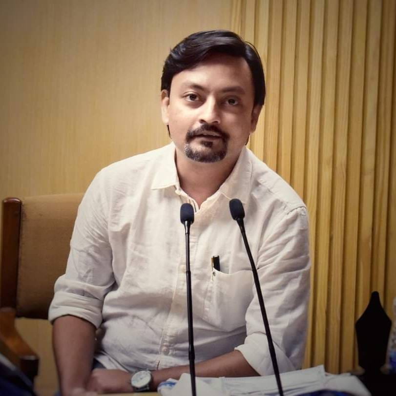 লেখক অনির্বাণ বসু। সংগৃহীত ছবি