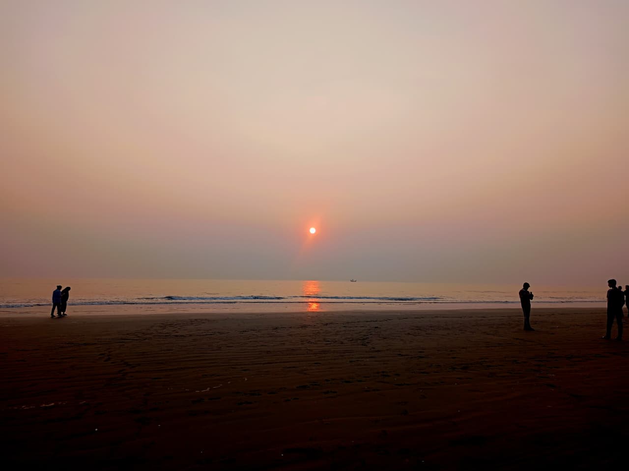 নির্জন সৈকতে তিন দিন: কেমন ছিল কক্সবাজার ভ্রমণ
