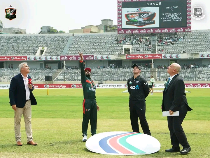 বাংলাদেশের বিপক্ষে টসে জিতে ব্যাটিংয়ে নিউজিল্যান্ড