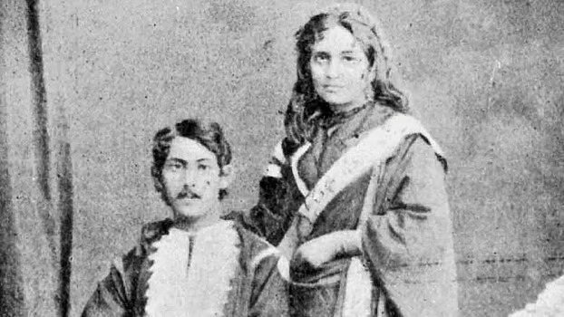 স্বামী জ্যোতিরিন্দ্রনাথের সঙ্গে বিয়ের পরপর কাদম্বরী দেবী। ছবি: আনন্দবাজার