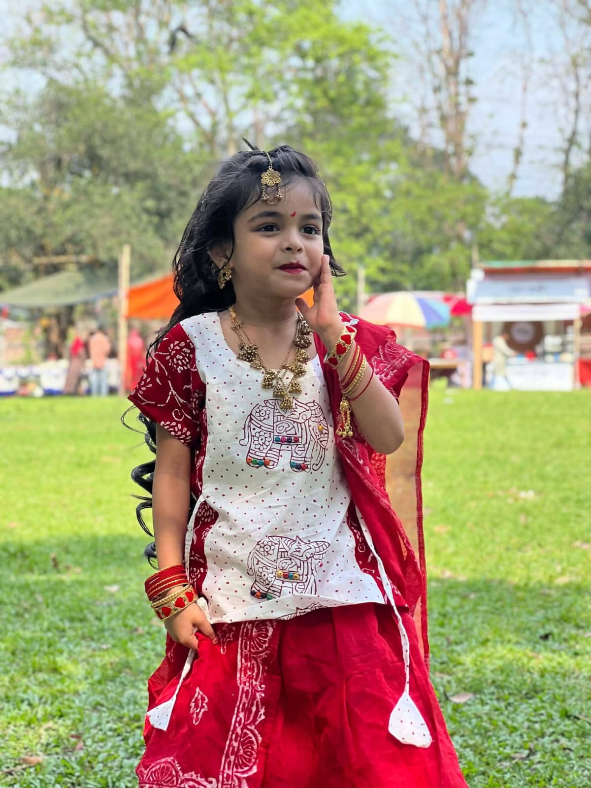 সায়মার তৈরি কাস্টমাইজড পোশাক এখন শুধু জাহাঙ্গীরনগর ক্যাম্পাসে সীমাবদ্ধ নেই। ছবি সায়মার সৌজন্যে