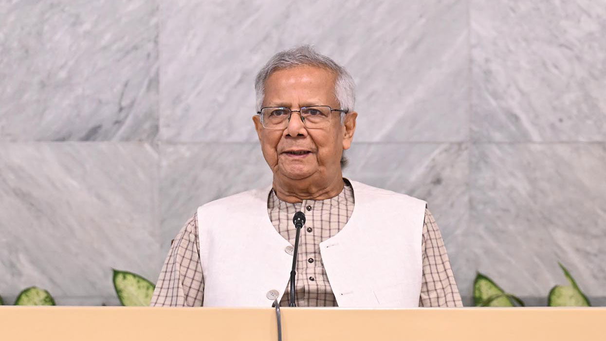 প্রধান উপদেষ্টার সভাপতিত্বে জরুরি সভা অনুষ্ঠিত হয়। ছবি: পিআইডি