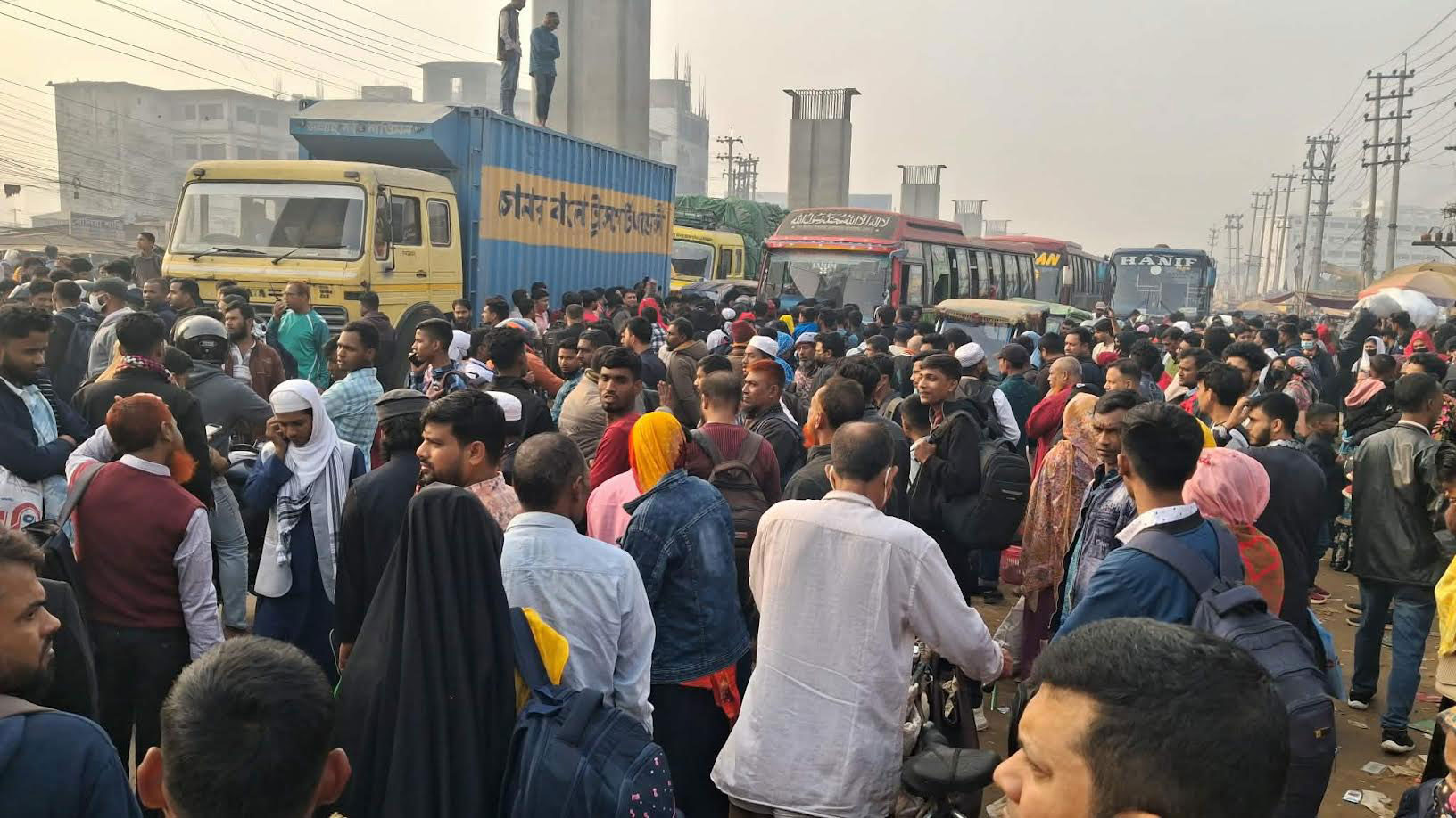 মহাসড়ক অবরোধ