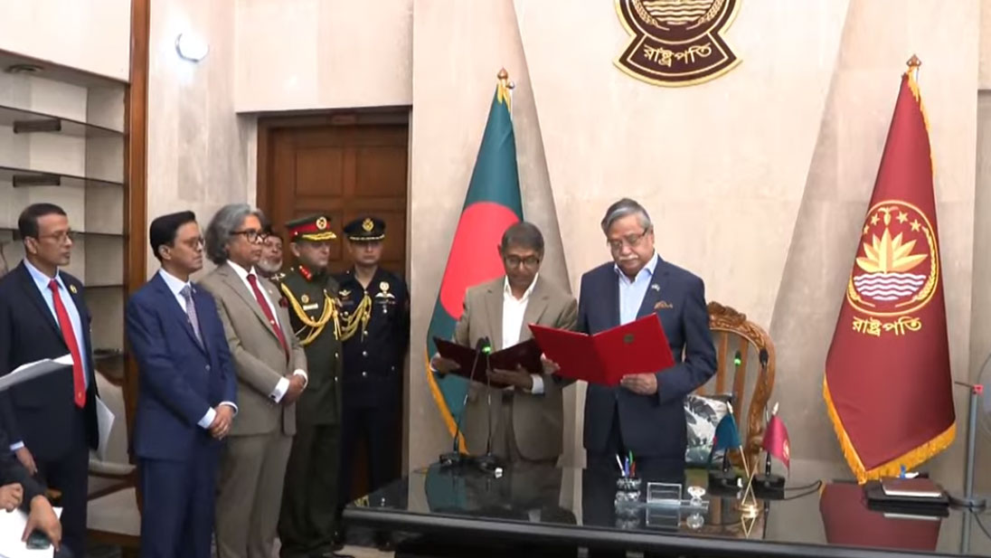 মন্ত্রিসভার নতুন সদস্য আহমেদ আজম খান