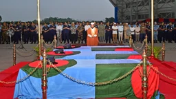 শাহজালালে দুর্ঘটনায় নিহত ৩ বিমান বাহিনীর সদস্যকে শেষ শ্রদ্ধা